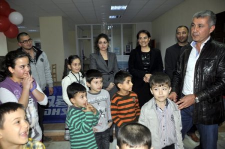 İki haftalık kursla kekemeliği atlattılar