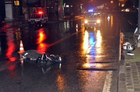 İki kardeşi motosiklet kazası ayırdı: 1 ölü, 1 yaralı