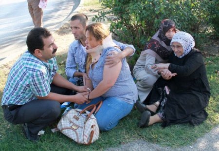 İki minibüsün karıştığı kazada 6 kişi yaralandı