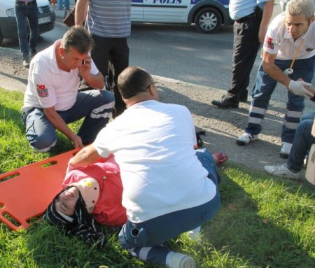 İki minibüsün karıştığı kazada 6 kişi yaralandı