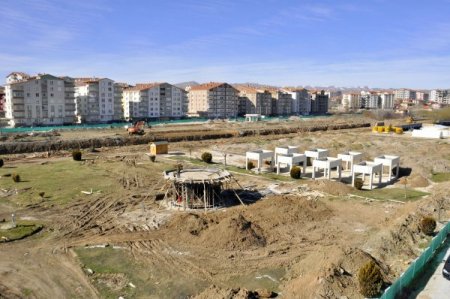 İkizarası Kent Parkı Projesi çalışmaları aralıksız sürüyor