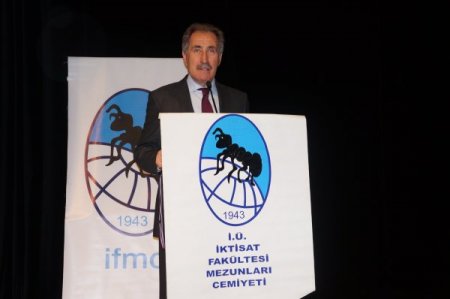 İktisatçı İdris Küçükömer'e anma