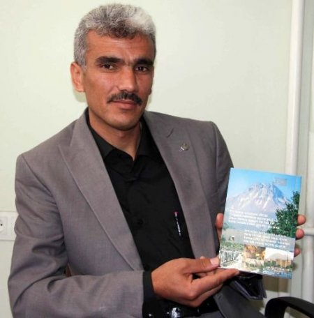 İl Başkanından Merhum Yazıcıoğlu'na Şiir Kitabı