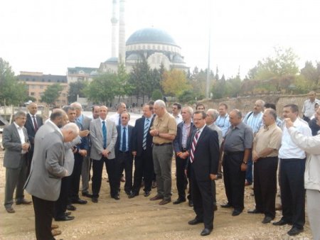 İlahiyat Fakültesi’nde yeni bina inşaatı başladı