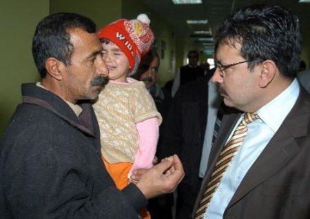 İlçeyi Ziyaret Eden Sağlık Müdürü'nden Uzman Doktor İstediler