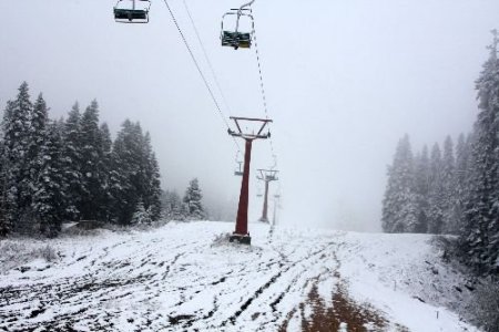 Ilgaz Dağı'na Mevsimin İlk Karı Yağdı