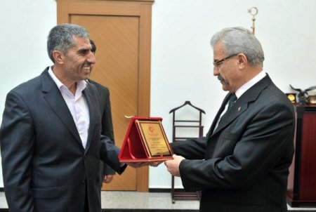 İlim Yayma Cemiyeti üyeleri, Vali Cerrah’ı ziyaret etti