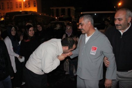 İlk hacı kafilesi gece yarısı ilçeye dönüş yaptı