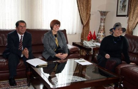 İlk Türk-japon Sanayi İşbirliğinin Eserleri Koza Han'da Sergilenecek