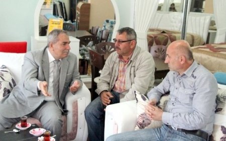 İlkadım Belediye Başkanı Demirtaş, mahalle esnafını dinledi