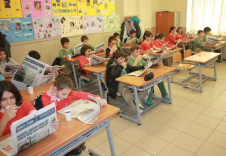 İlkbahar İlköğretim Okulu öğrencileri, Today’s Zaman ile İngilizce öğreniyor