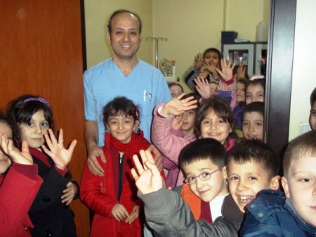 İlköğretim Öğrencileri Göz Merkezini Ziyaret Etti