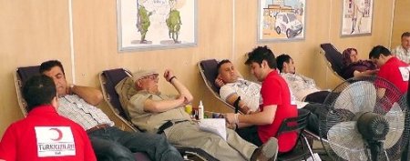 İlköğretim öğrencileri kan bağışı kampanyası düzenledi