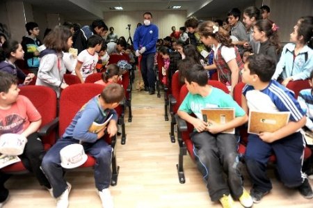 İlköğretim öğrencilerini, hayvanları tanıdı