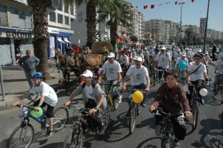 İlköğretim Öğrencilerinin Başlattığı Bisiklet Kampanyası Şenliğe Dönüştü
