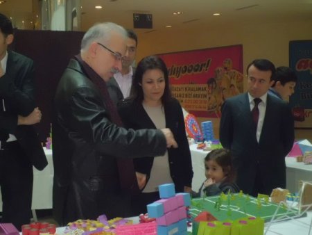 İlköğretim öğrencilerinin teknoloji tasarım sergisi