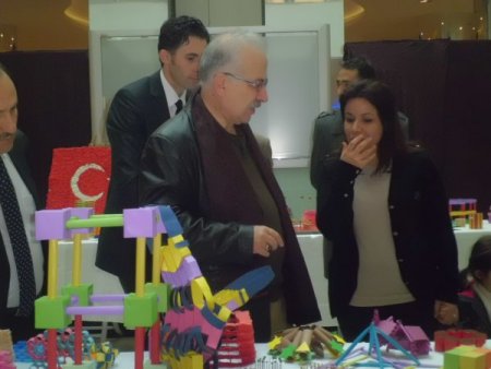İlköğretim öğrencilerinin teknoloji tasarım sergisi
