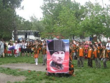 İlköğretim Okulundan 'her Köyde Bayram Var' Projesi