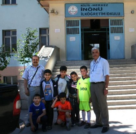 İlkokul Öğrencilerinden Anlamlı Bağış