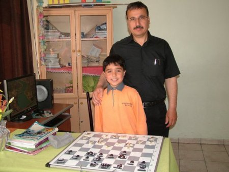 İlkokul Öğrencisi Satrançta Türkiye Birincisi Oldu