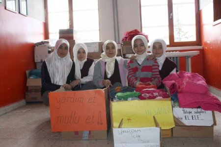 İmam hatipli miniklerden ihtiyaç sahibi öğrenciler için yardım kampanyası