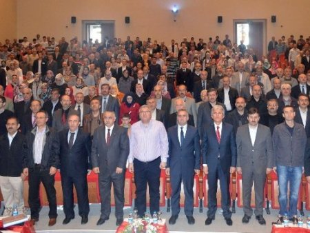 İmam hatipliler ezanı ve Kuran-ı güzel okumak için yarıştı