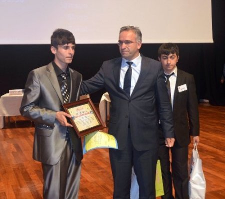 İmam hatipliler ezanı ve Kuran-ı güzel okumak için yarıştı