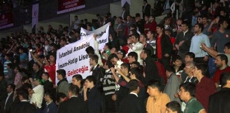 İmam hatipliler Kutlu Doğum programında bir araya geldi