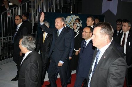 İmam hatipliler Kutlu Doğum programında bir araya geldi