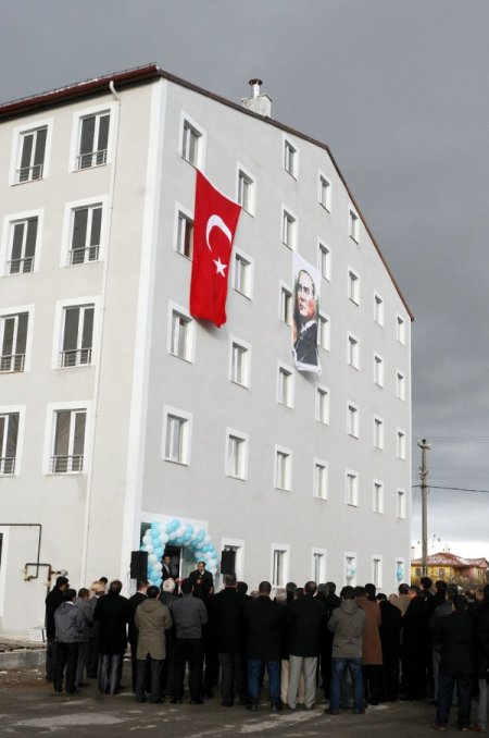 İmam hatiplilere özel yurt açıldı