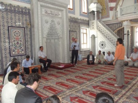 İmam Ve Müezzinlere ‘ezanı Güzel Okuma’ Kursu