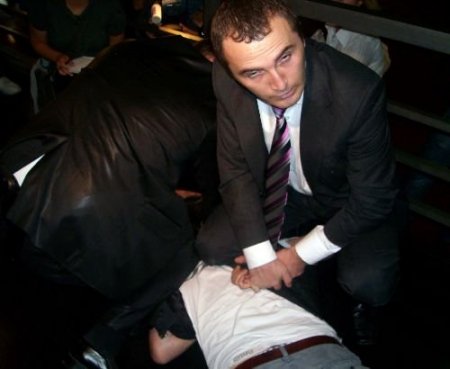 Imf Başkanı'na Ayakkabılı Protesto