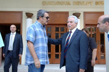 İnanır Ve Çehre, Aldırmaz’ı Ziyaret Etti