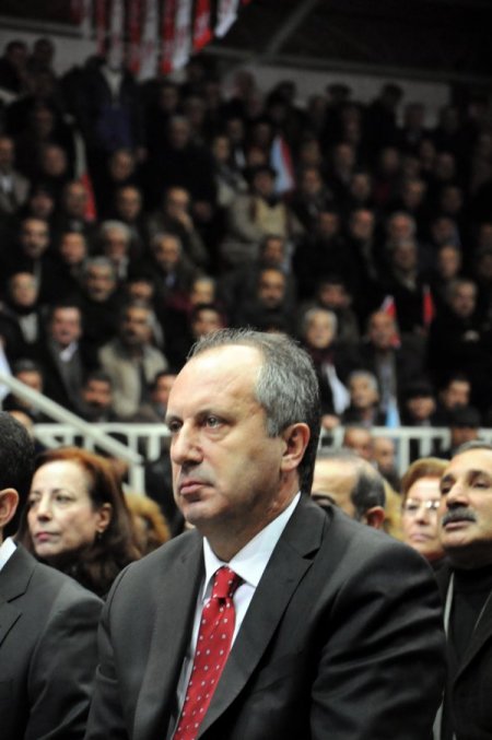 İnce CHP'lilere seslendi: 'Askerler gelsin darbe yapsın' diye beklemeyin