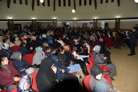 İnegöl Belediyesi'nden aile içi iletişim semineri