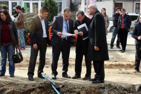 İnegöl'de altyapı çalışmaları sürüyor