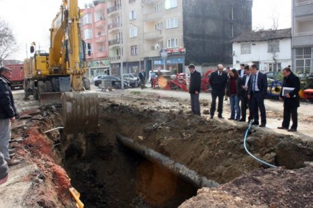 İnegöl'de altyapı çalışmaları sürüyor