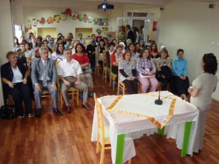 İnegöl'de Anaokulu Öğretmenlerine Hizmet İçin Eğitim Semineri Verildi