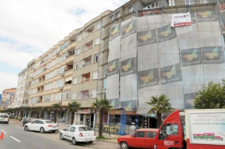 İnegöl'de Cephe Çalışması Başladı