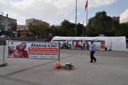 İnfak Derneği, Arakan’a 8 Bin Lira Yardım Topladı