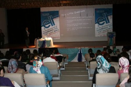 İngilizce Öğretmenleri Mesleki Gelişim Seminerinde Buluştu