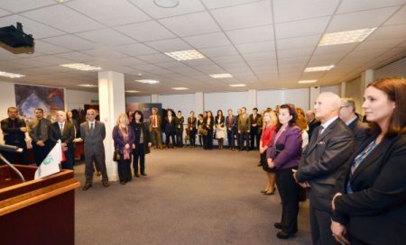 İngiltere'deki Türk öğretmenler Yunus Emre Kültür Merkezi'nde buluştu