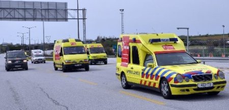 İngiltere’den Suriye’ye ambulans konvoyu