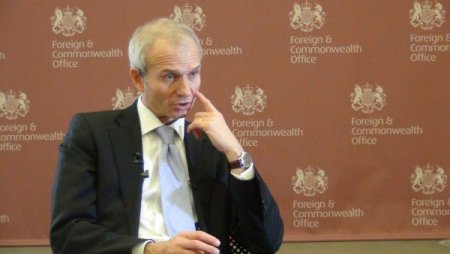 İngiltere'den tavsiye: Teröre destek olabilecek tüm yolları kapatın