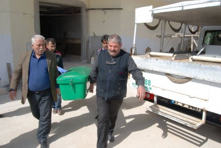 İnşaat işçisi çöken duvarın altında kaldı