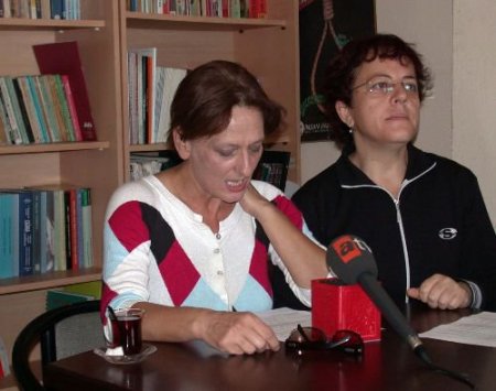 İnsan Hakları Derneği İzmir Şubesi: Teröristlerin Teslim Olması Olumlu Bir Adım