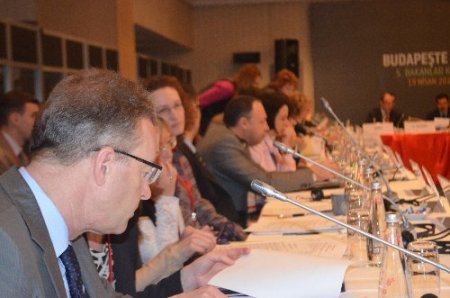 İnsan kaçakçılığı ve yasa dışı göç, İstanbul'da masaya yatırılıyor