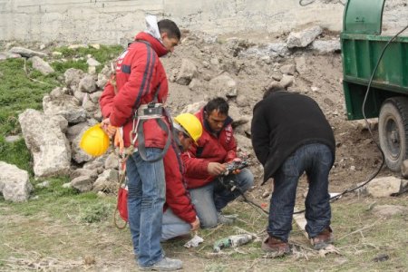 İnsanlık Anıtı’nın Yıkımı İçin Kullanılacak Vinç Kars’ta