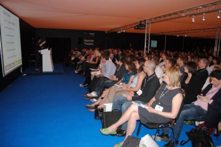 “internet Dünyası” Fuarına Türk Şirketleri İlgi Göstermedi