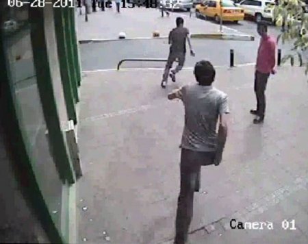 İnternet Simsarlarının Yakalanma Anı Kamerada